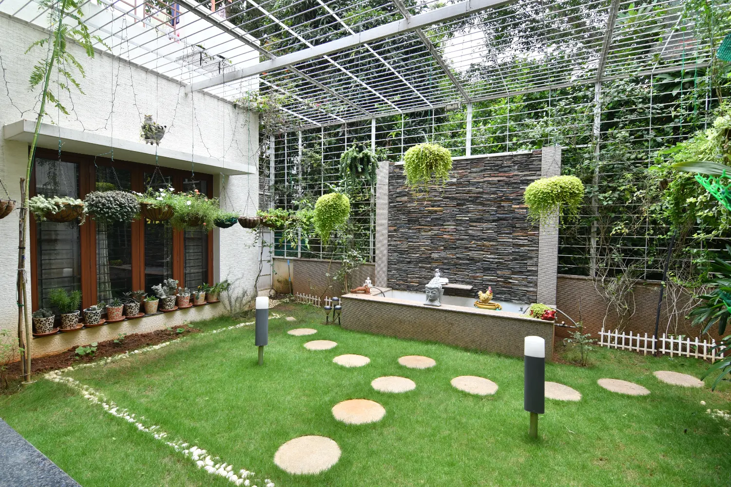 Canopy Courtyard House gallery image 15