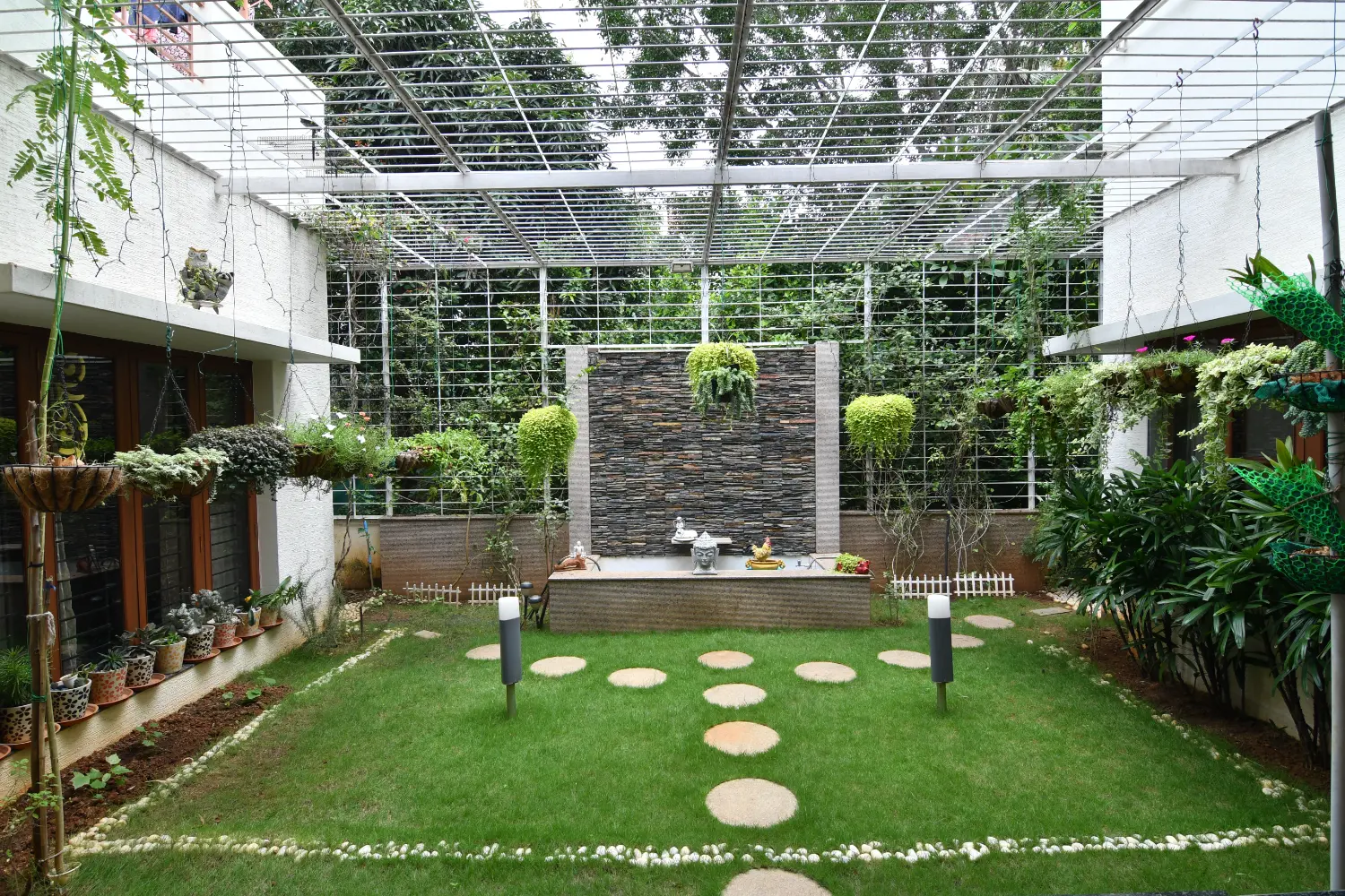 Canopy Courtyard House gallery image 3